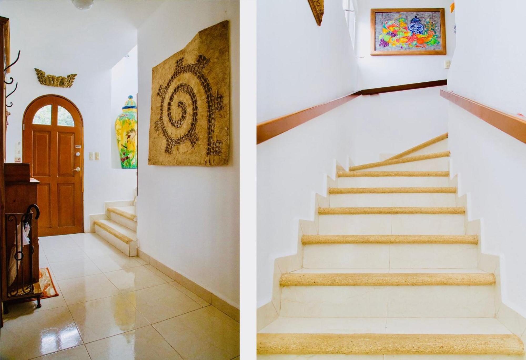 Pensión Deluxe Budget Balcony With Swimming Pool Air Conditioning And Parking