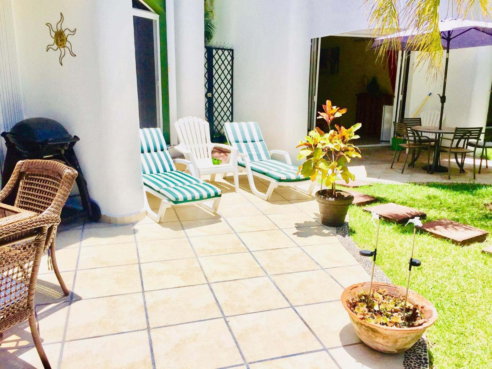 Deluxe Budget Balcony With Swimming Pool Air Conditioning And Parking Pensión Playa del Carmen